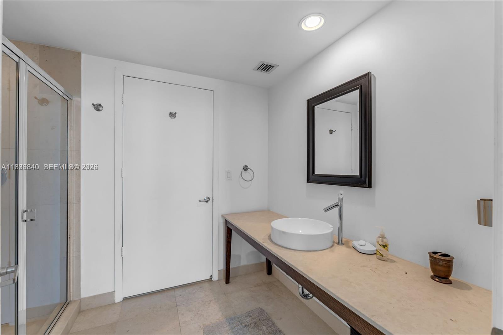 495 Brickell Ave #1022, Miami FL 33131