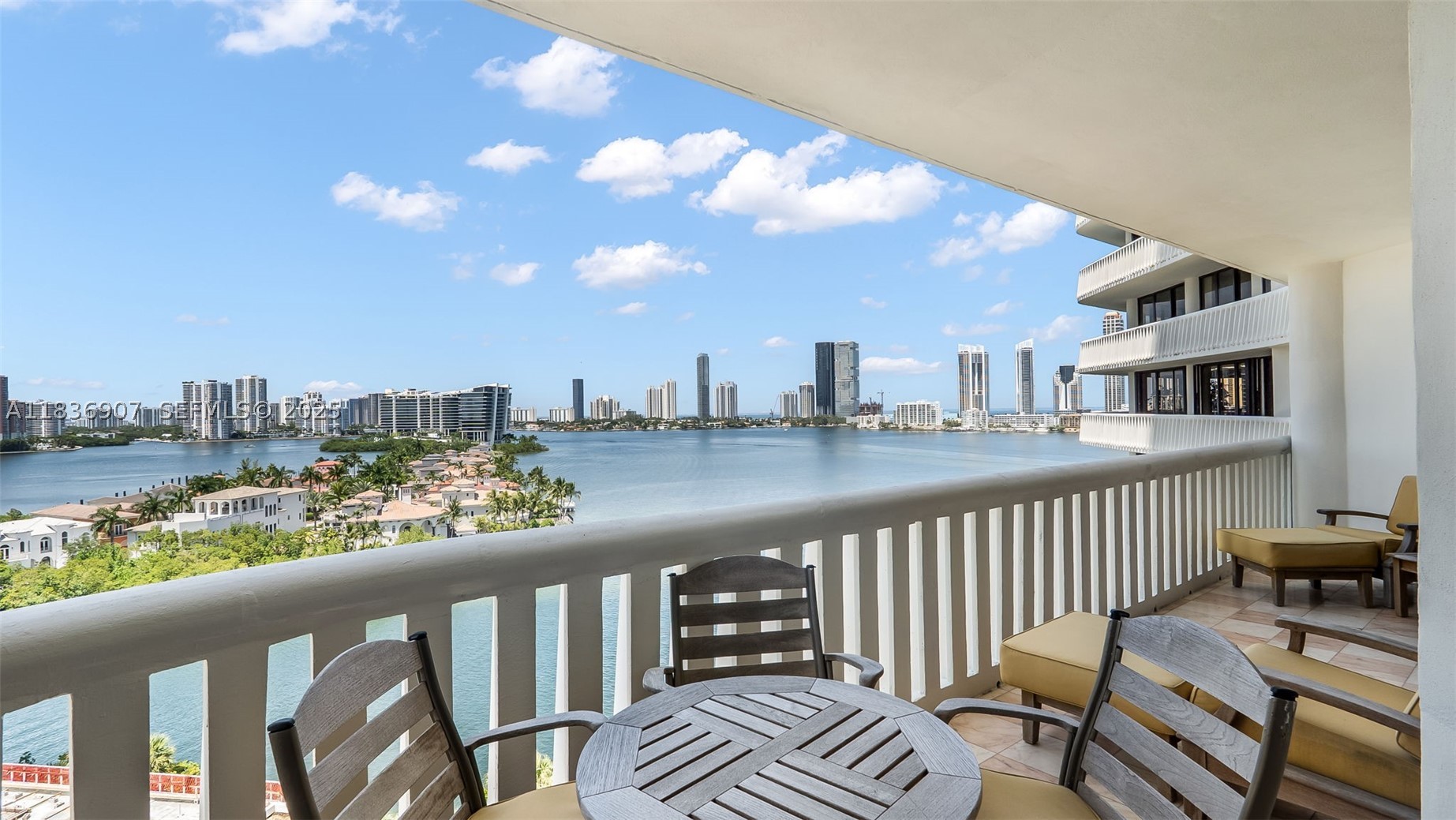 3000 Island Blvd #1103, Aventura FL 33160