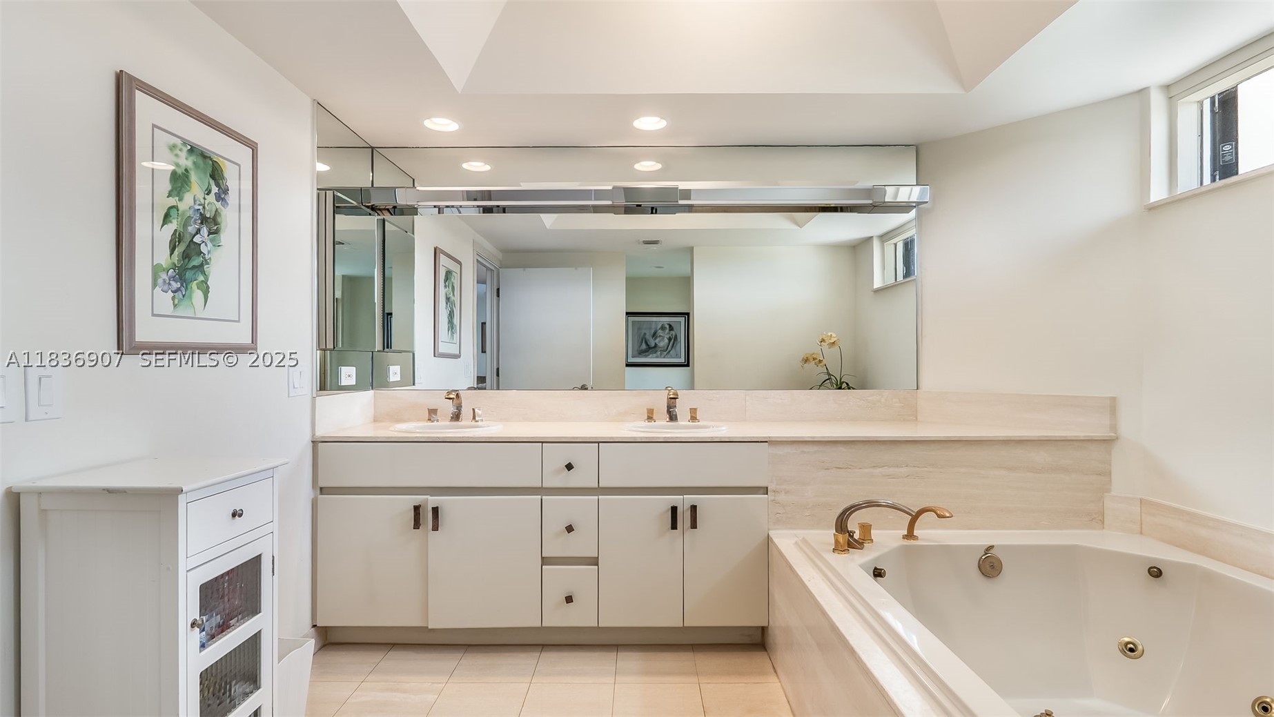3000 Island Blvd #1103, Aventura FL 33160