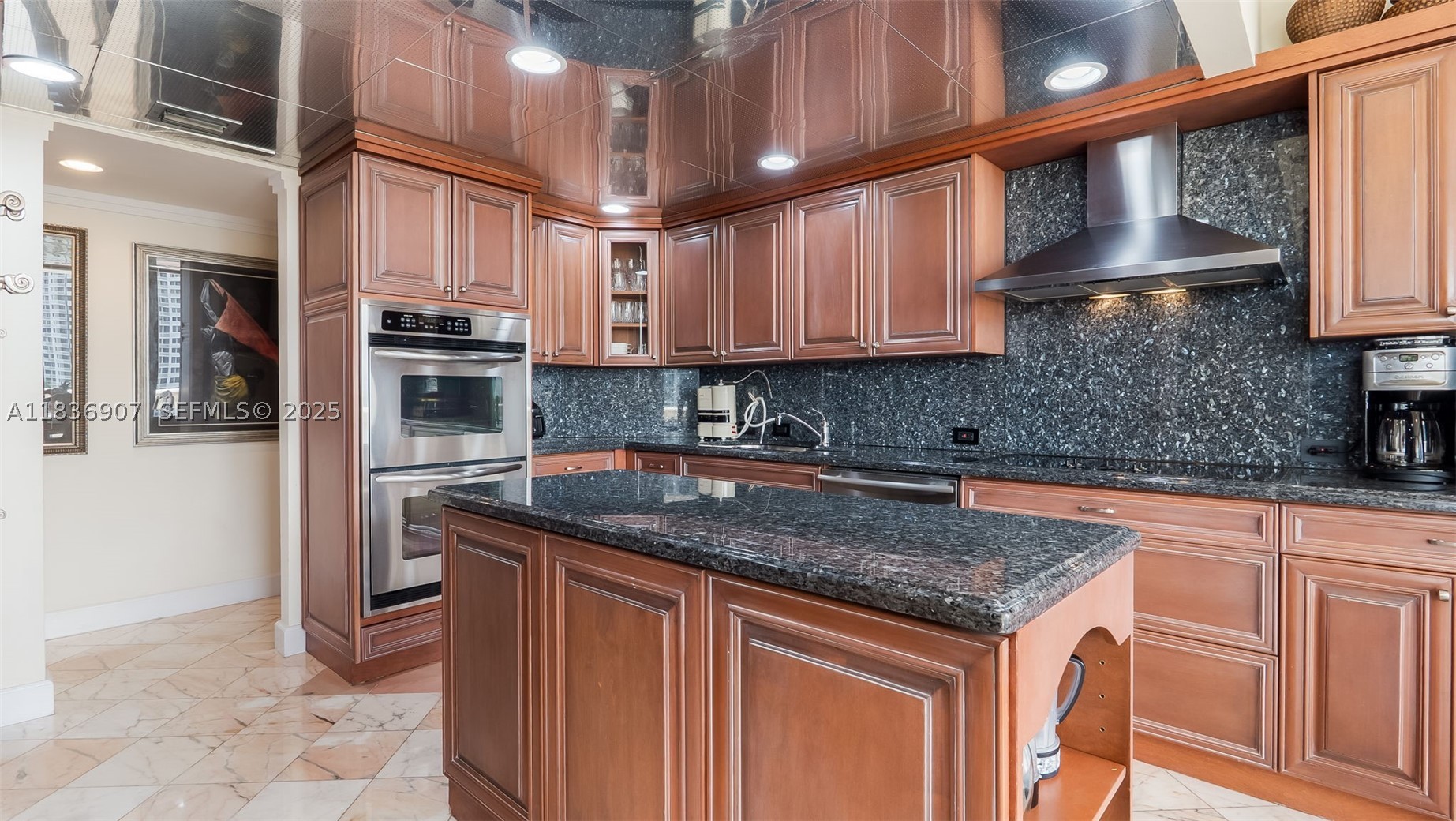 3000 Island Blvd #1103, Aventura FL 33160