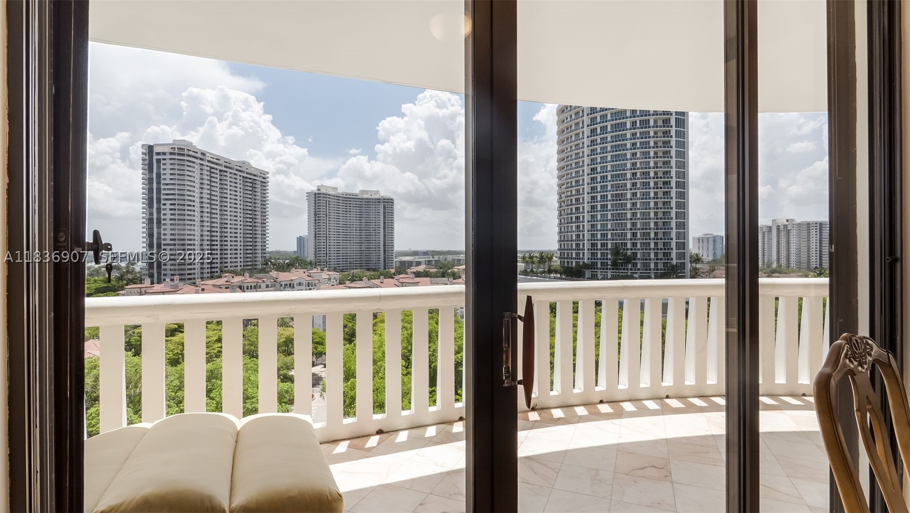 3000 Island Blvd #1103, Aventura FL 33160