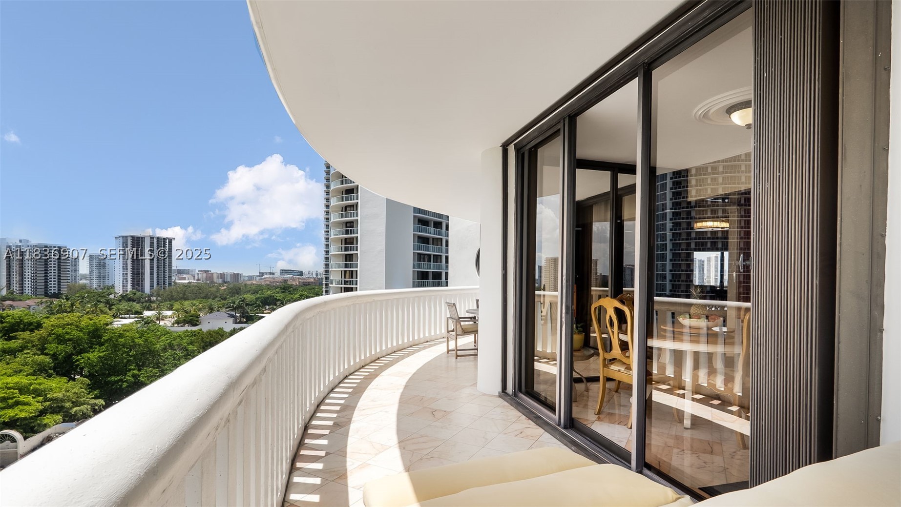 3000 Island Blvd #1103, Aventura FL 33160