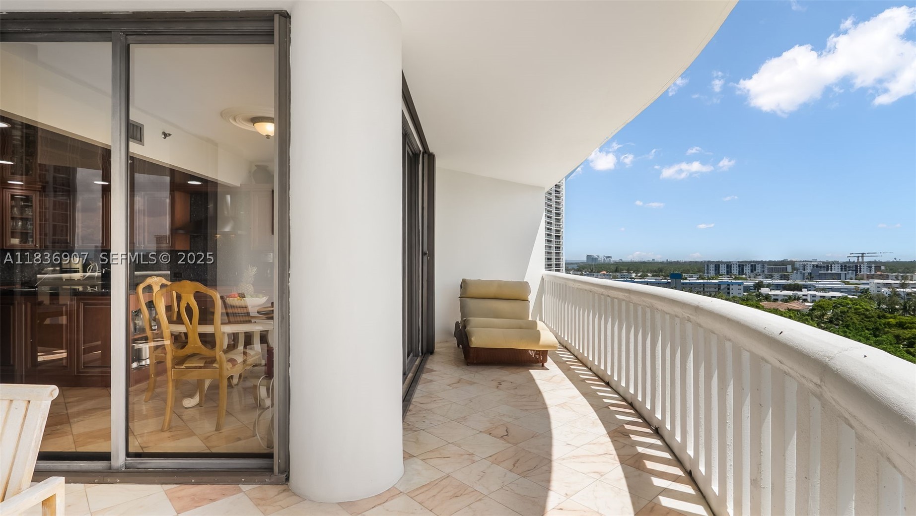 3000 Island Blvd #1103, Aventura FL 33160