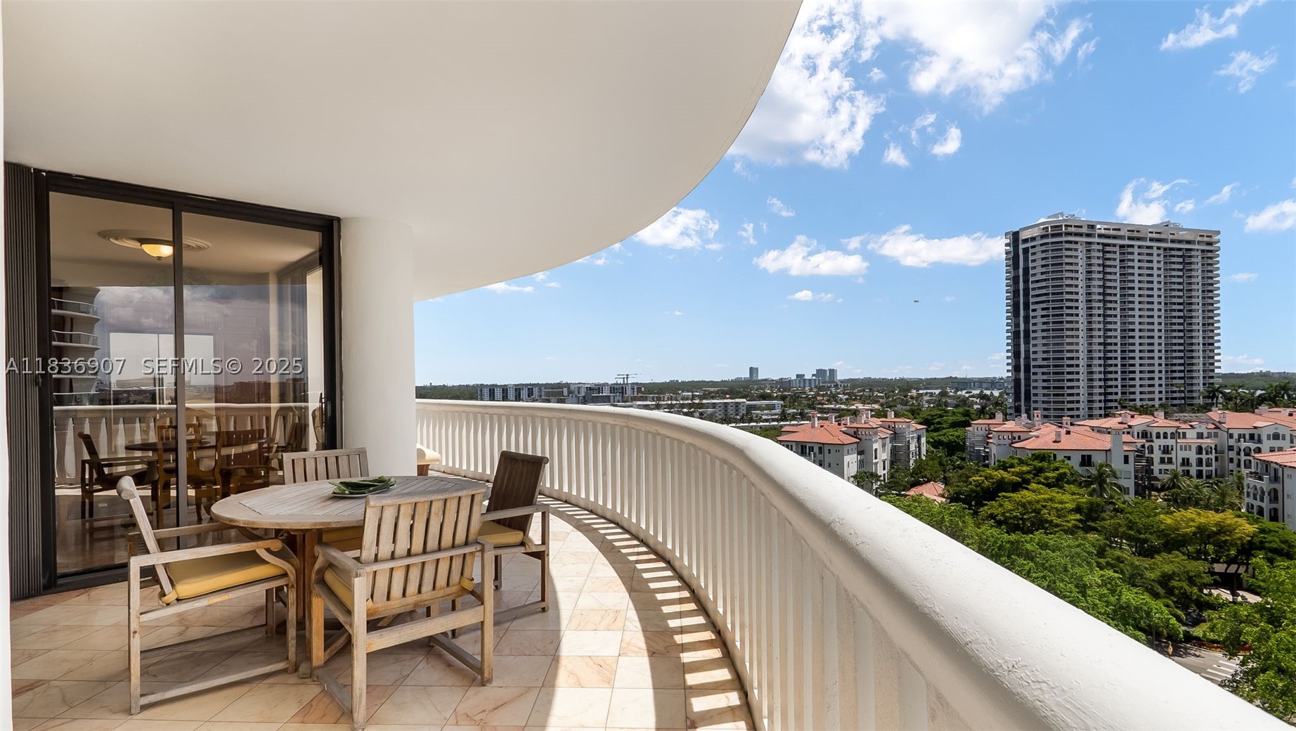 3000 Island Blvd #1103, Aventura FL 33160