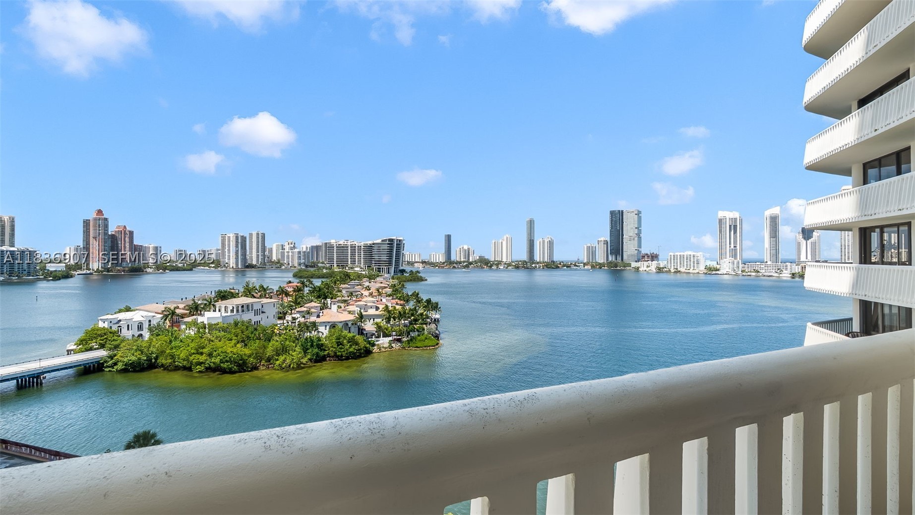 3000 Island Blvd #1103, Aventura FL 33160