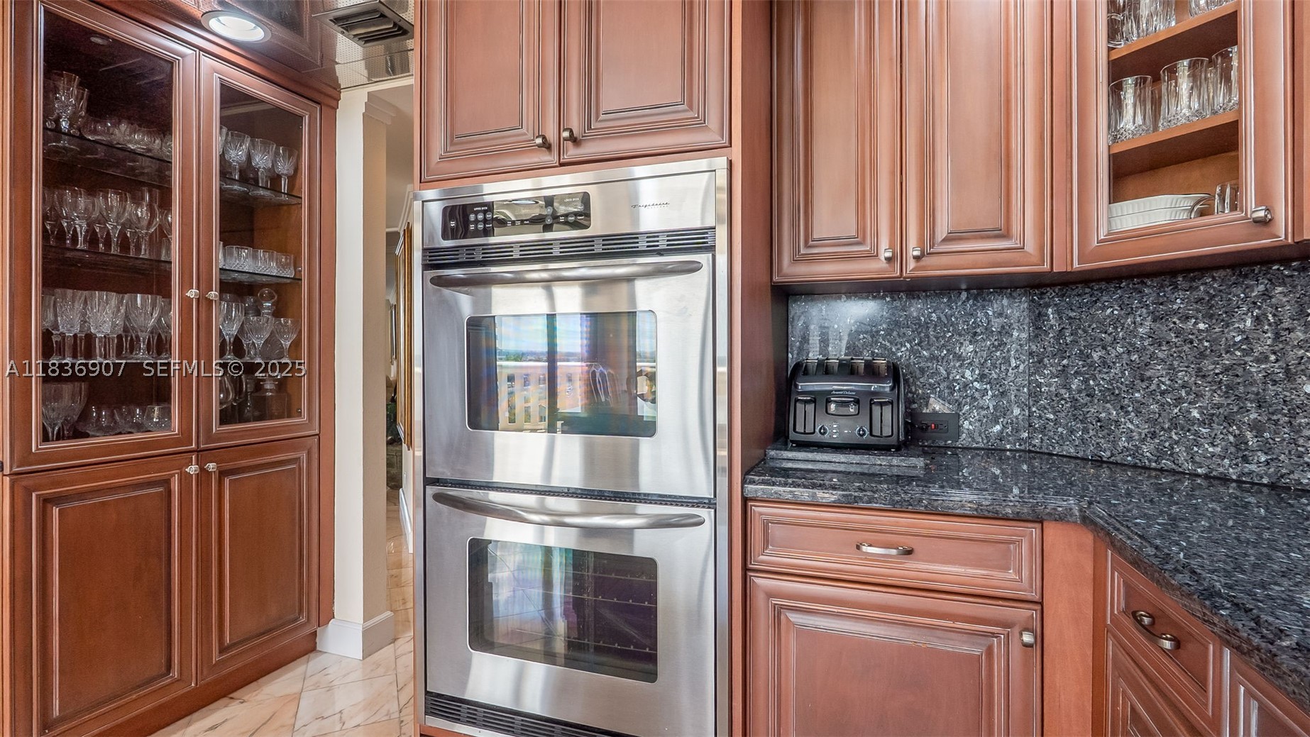3000 Island Blvd #1103, Aventura FL 33160