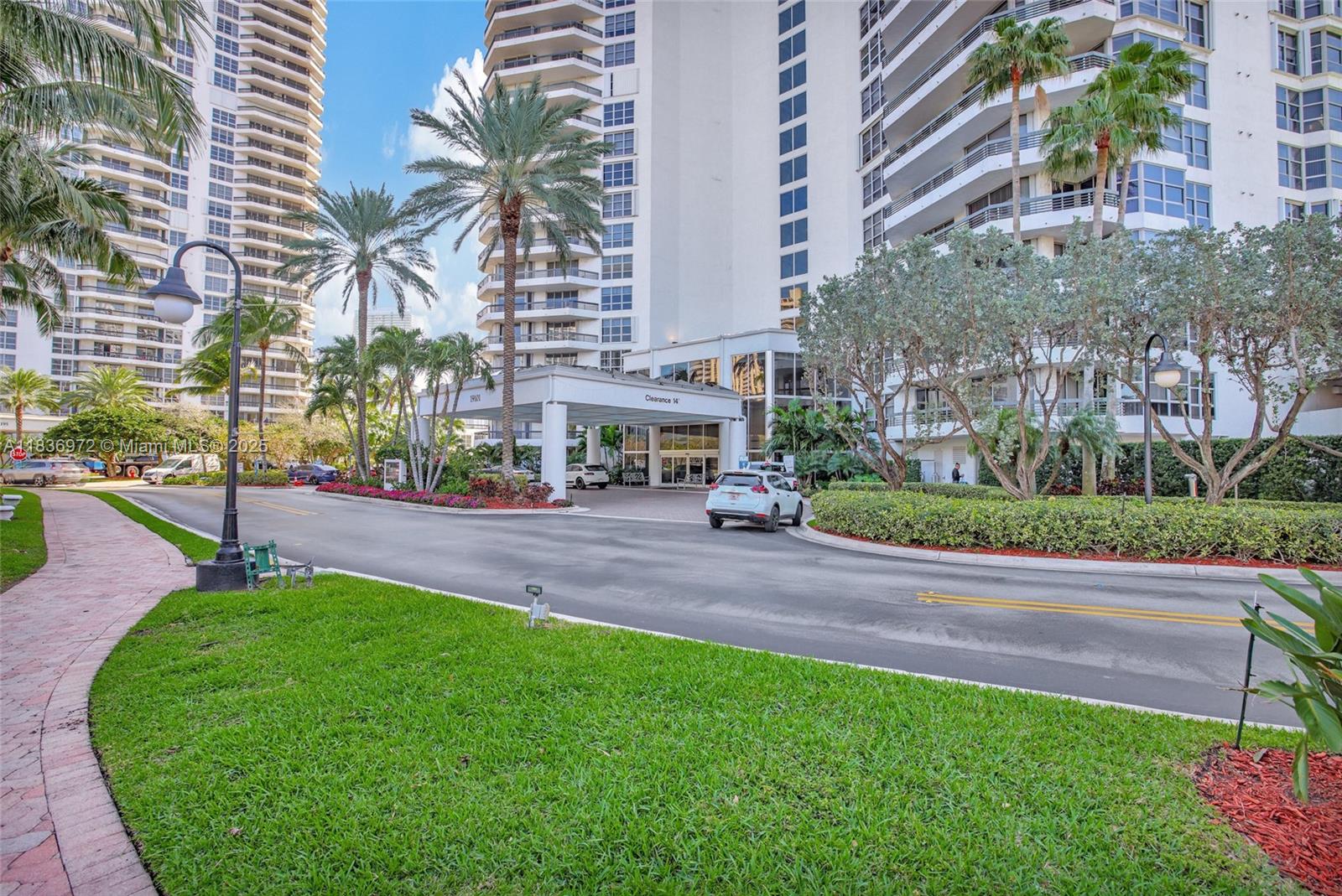 19101 NE 36th Ct #2405, Aventura FL 33180
