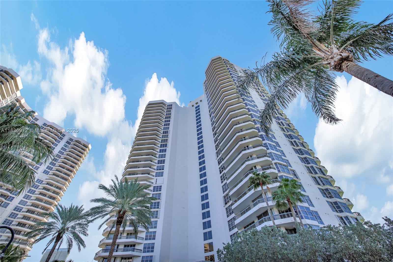 19101 NE 36th Ct #2405, Aventura FL 33180