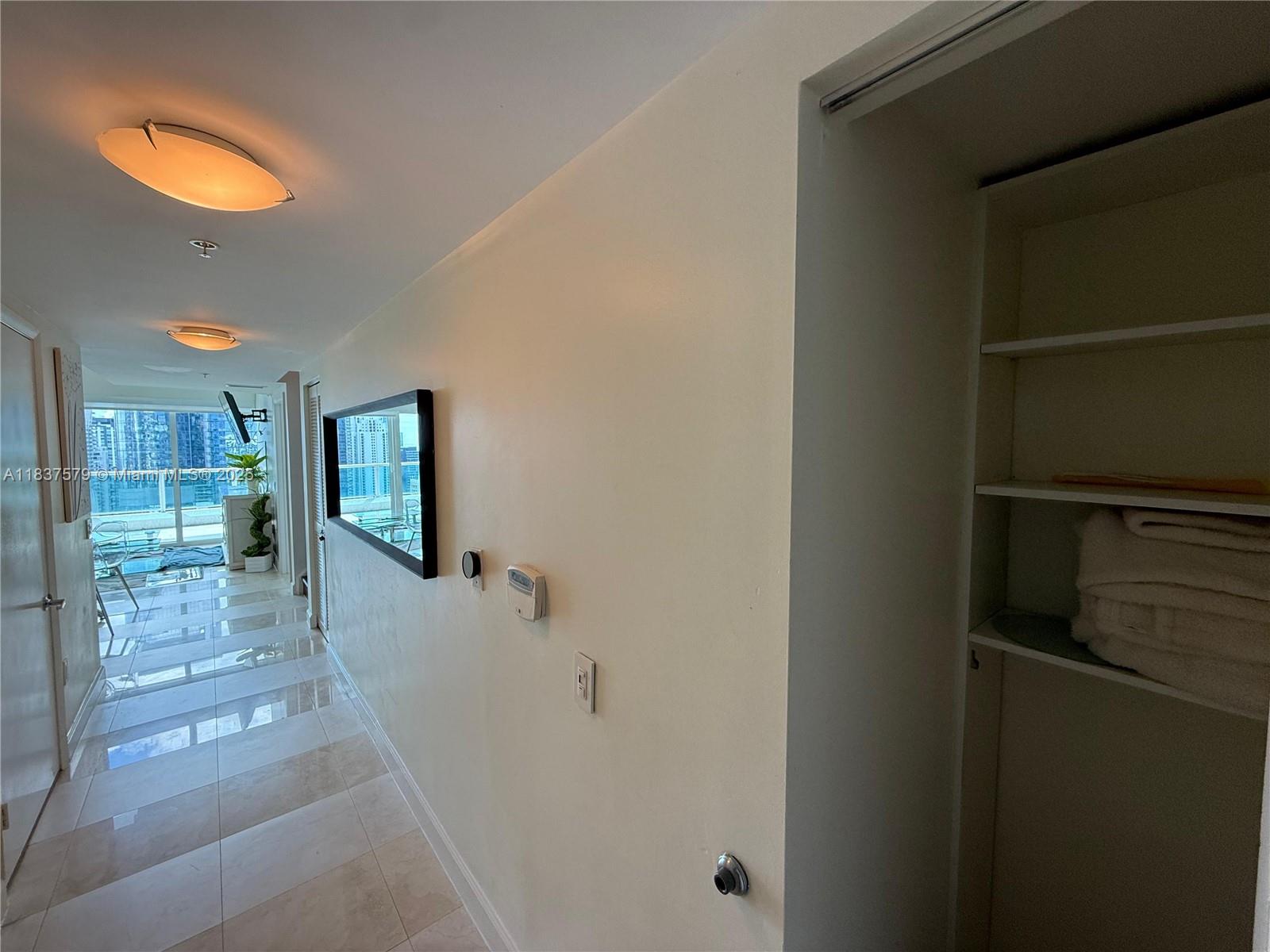 41 SE 5th St #2308, Miami FL 33131