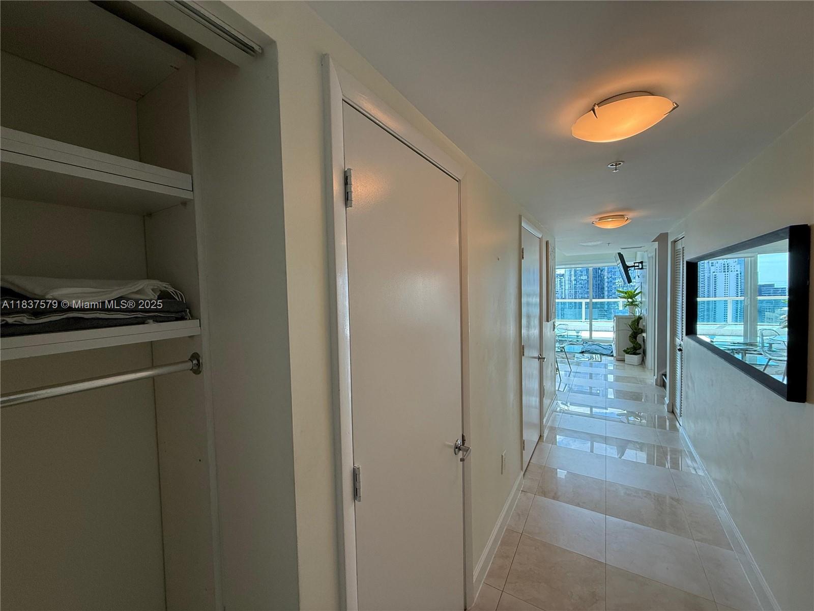 41 SE 5th St #2308, Miami FL 33131