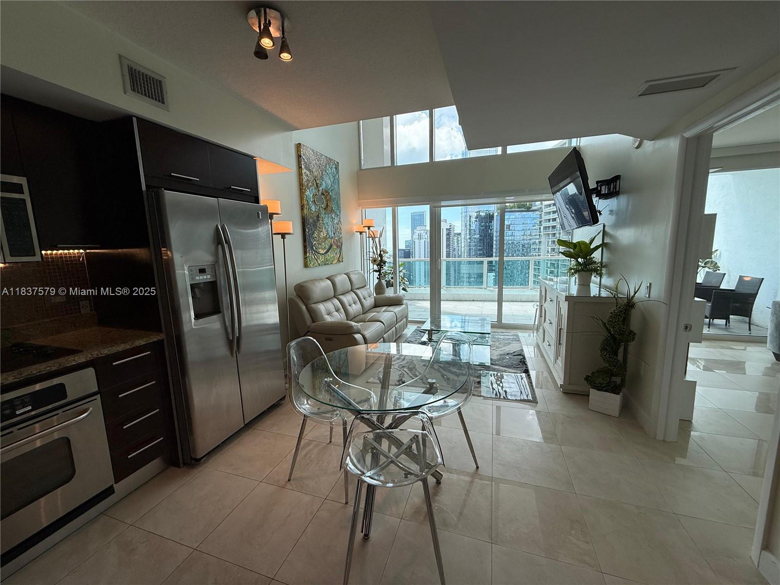 41 SE 5th St #2308, Miami FL 33131