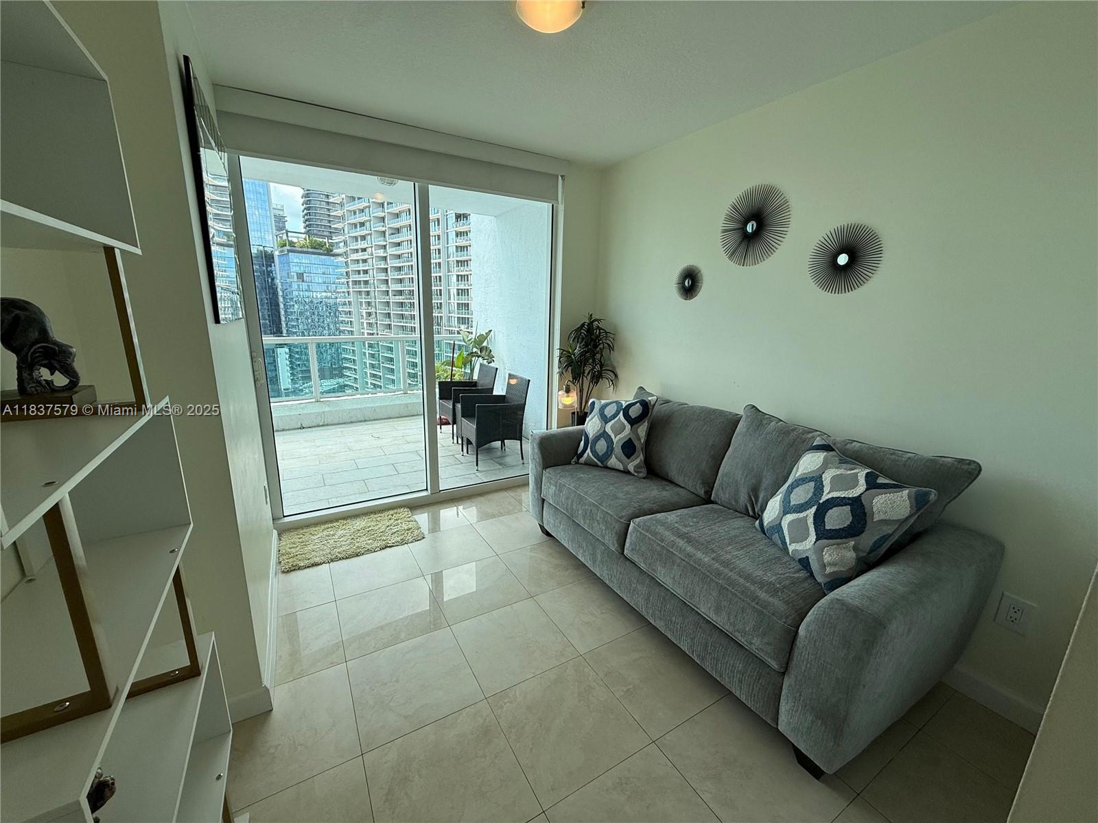 41 SE 5th St #2308, Miami FL 33131