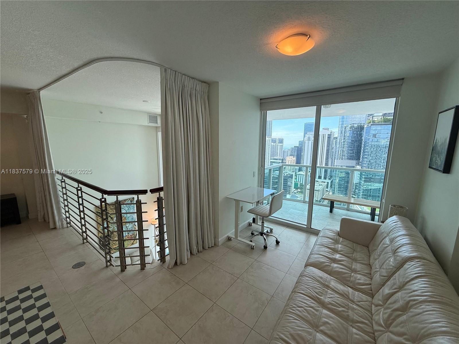 41 SE 5th St #2308, Miami FL 33131