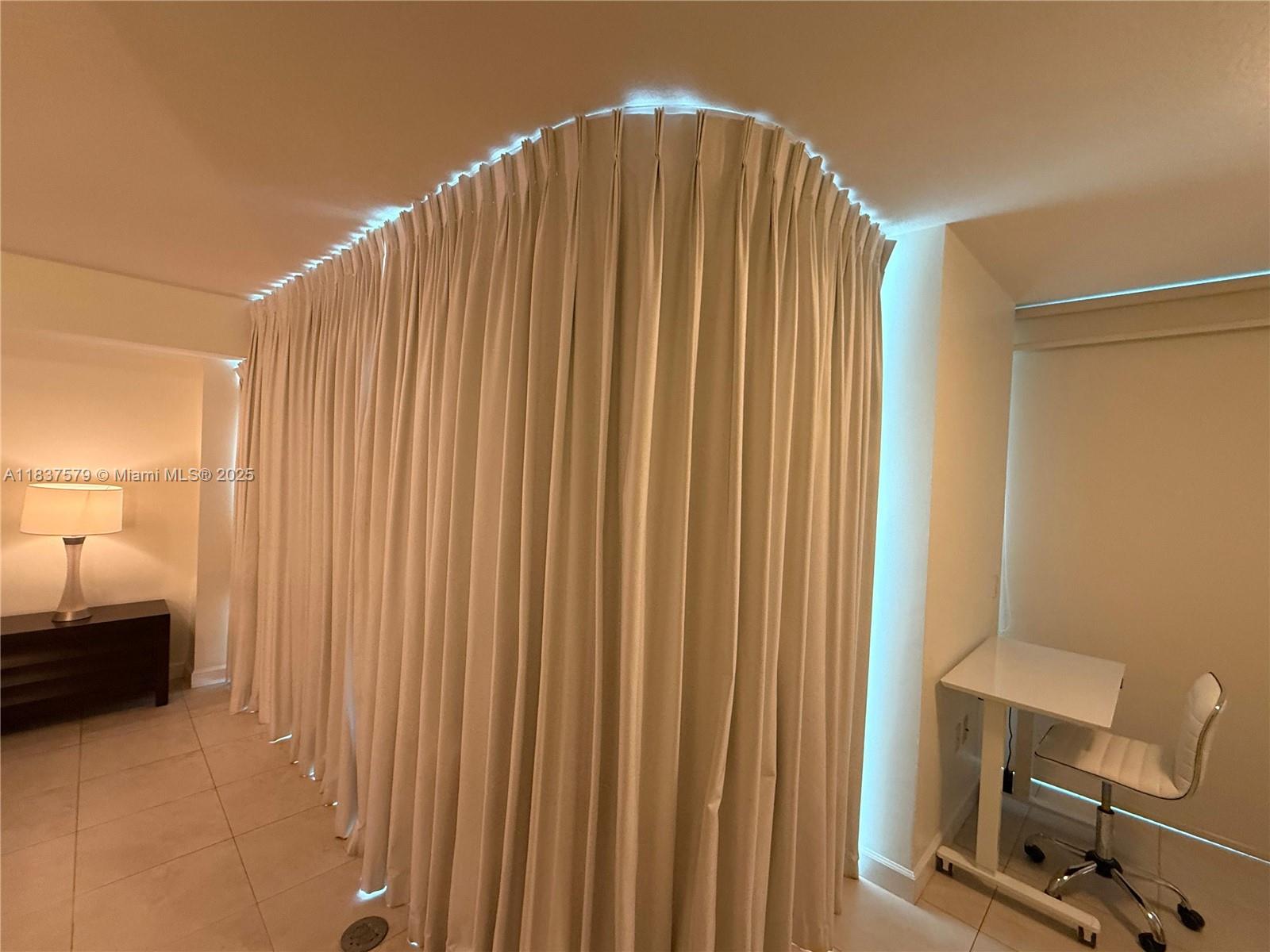 41 SE 5th St #2308, Miami FL 33131