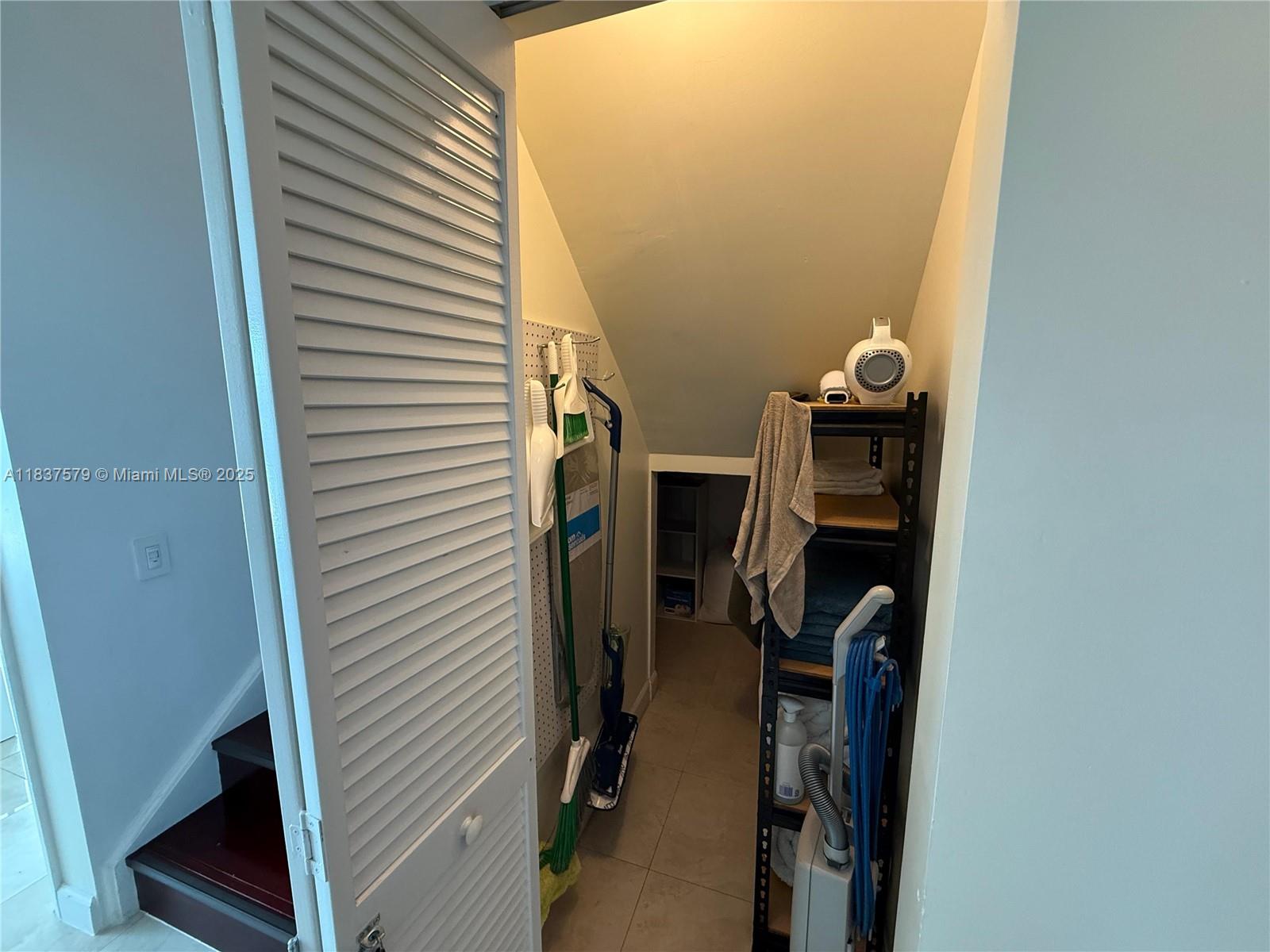 41 SE 5th St #2308, Miami FL 33131