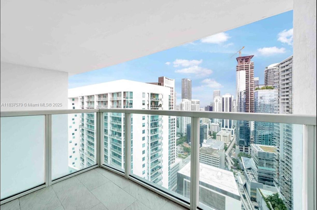 41 SE 5th St #2308, Miami FL 33131