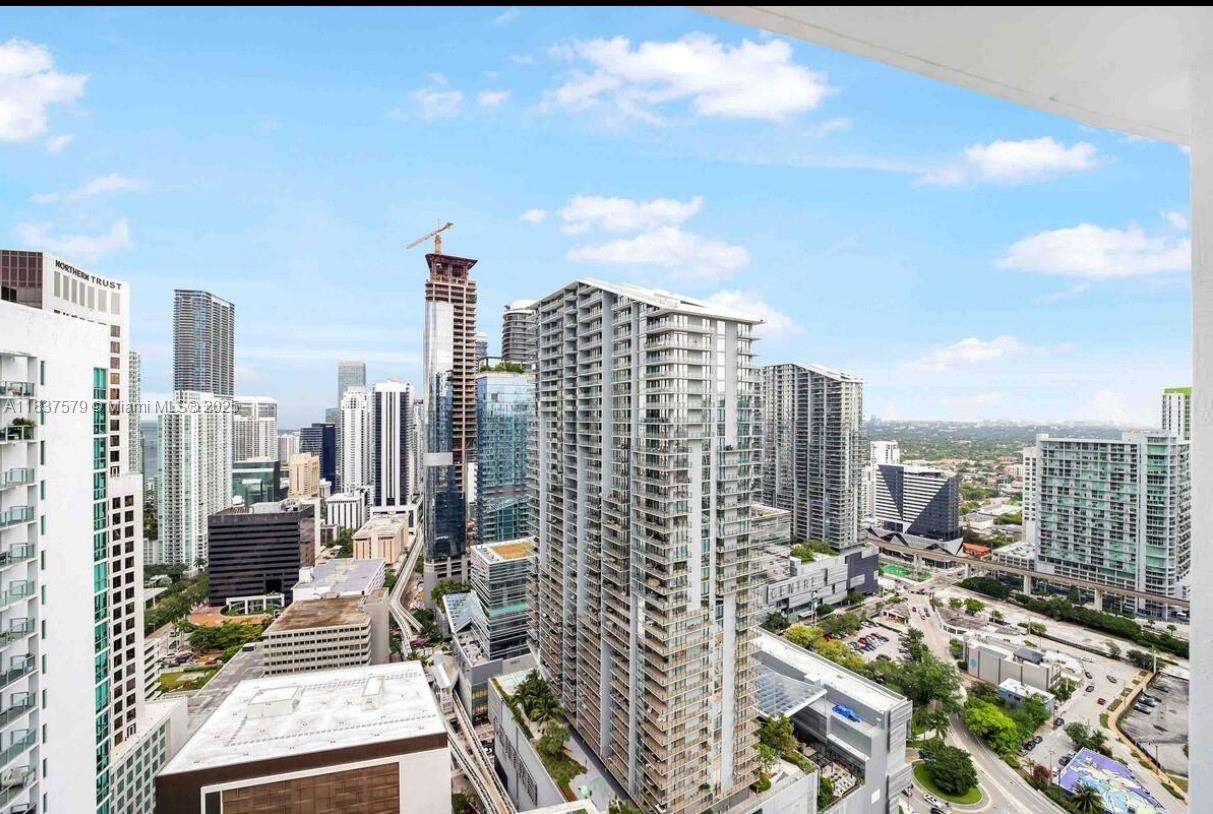 41 SE 5th St #2308, Miami FL 33131