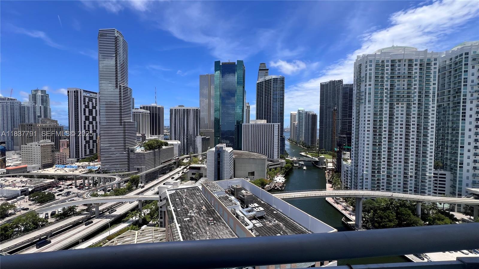 350 S Miami Ave #2401, Miami FL 33130