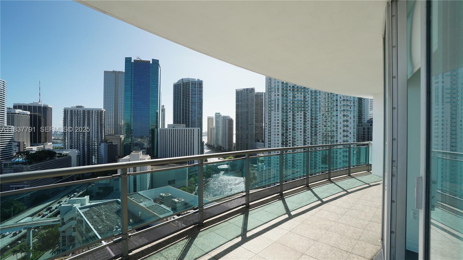 350 S Miami Ave #2401, Miami FL 33130