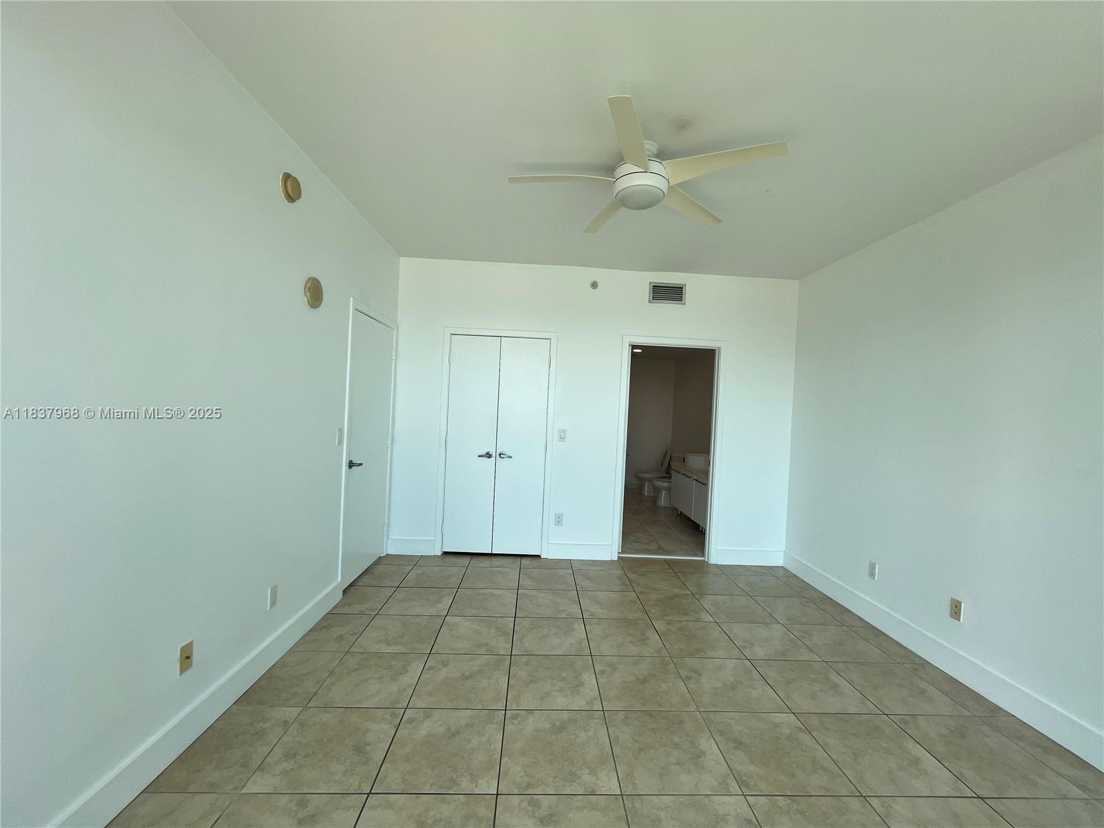 888 Biscayne Blvd #3403, Miami FL 33132