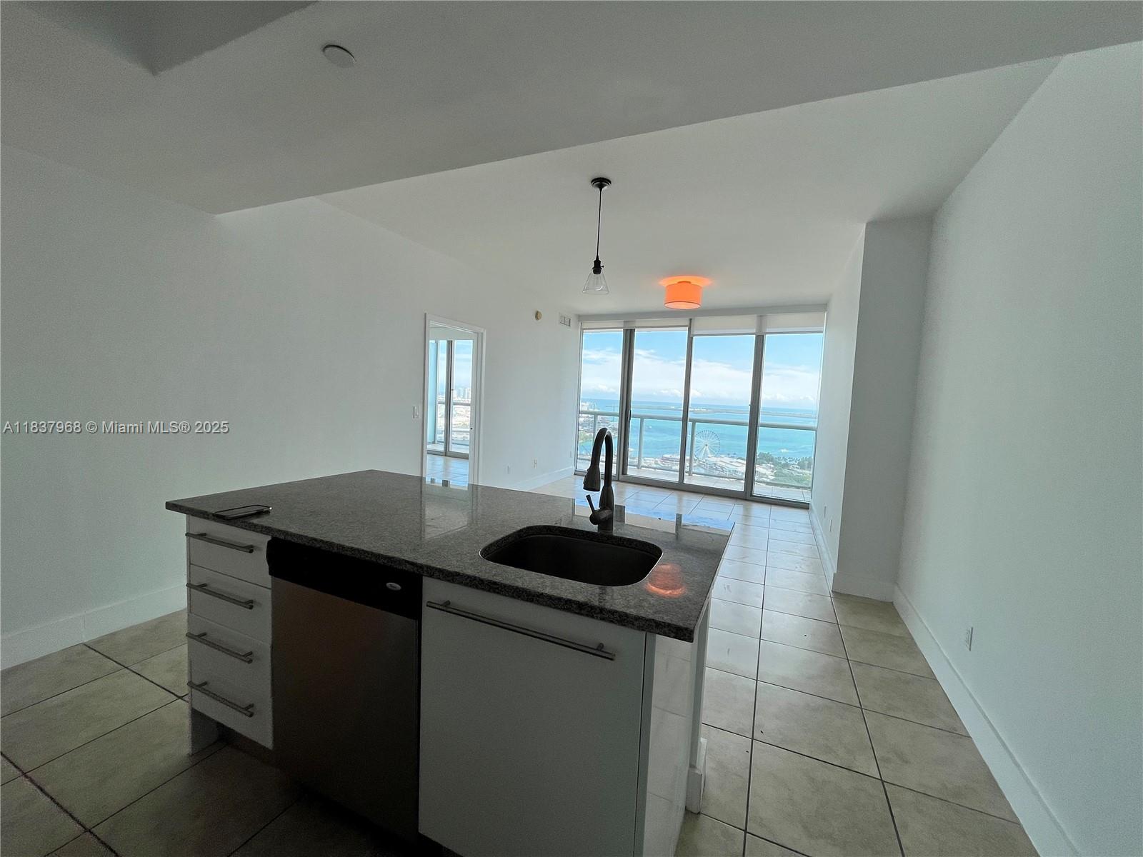 888 Biscayne Blvd #3403, Miami FL 33132