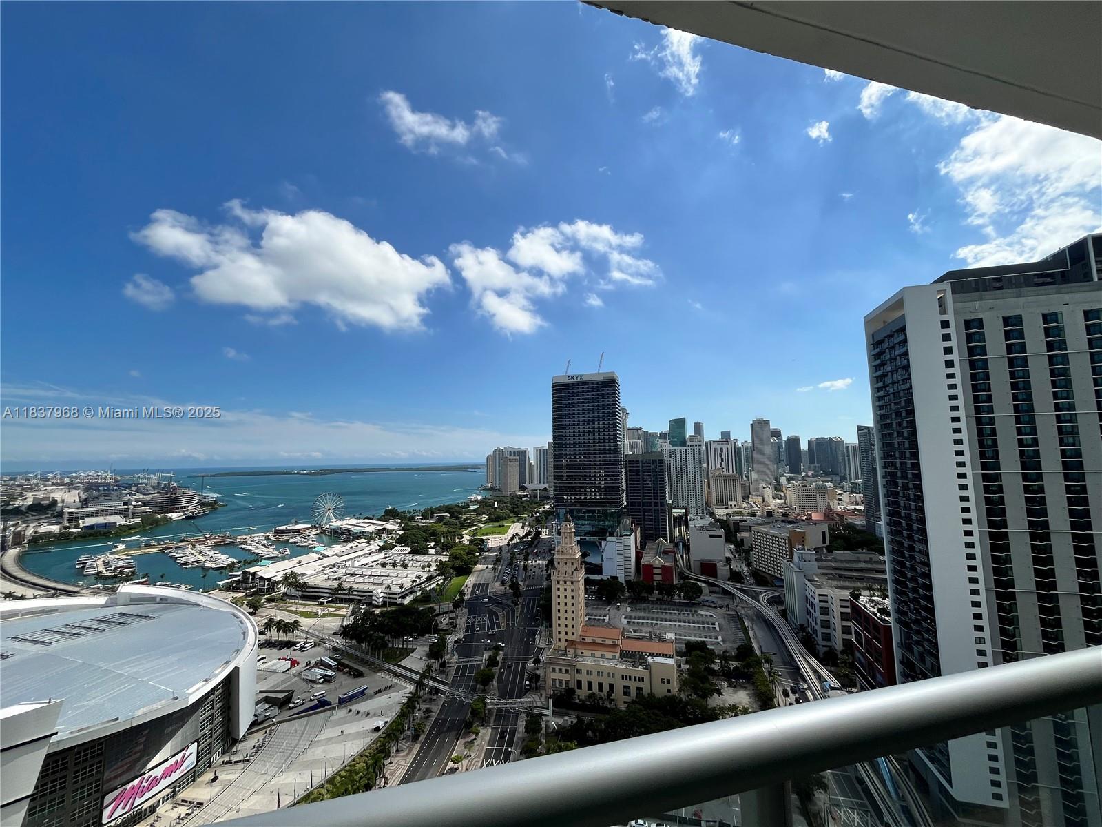 888 Biscayne Blvd #3403, Miami FL 33132