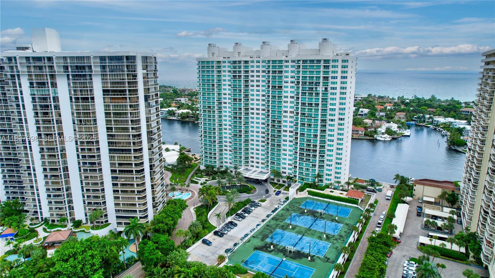 20281 E Country Club Dr #1801, Aventura FL 33180