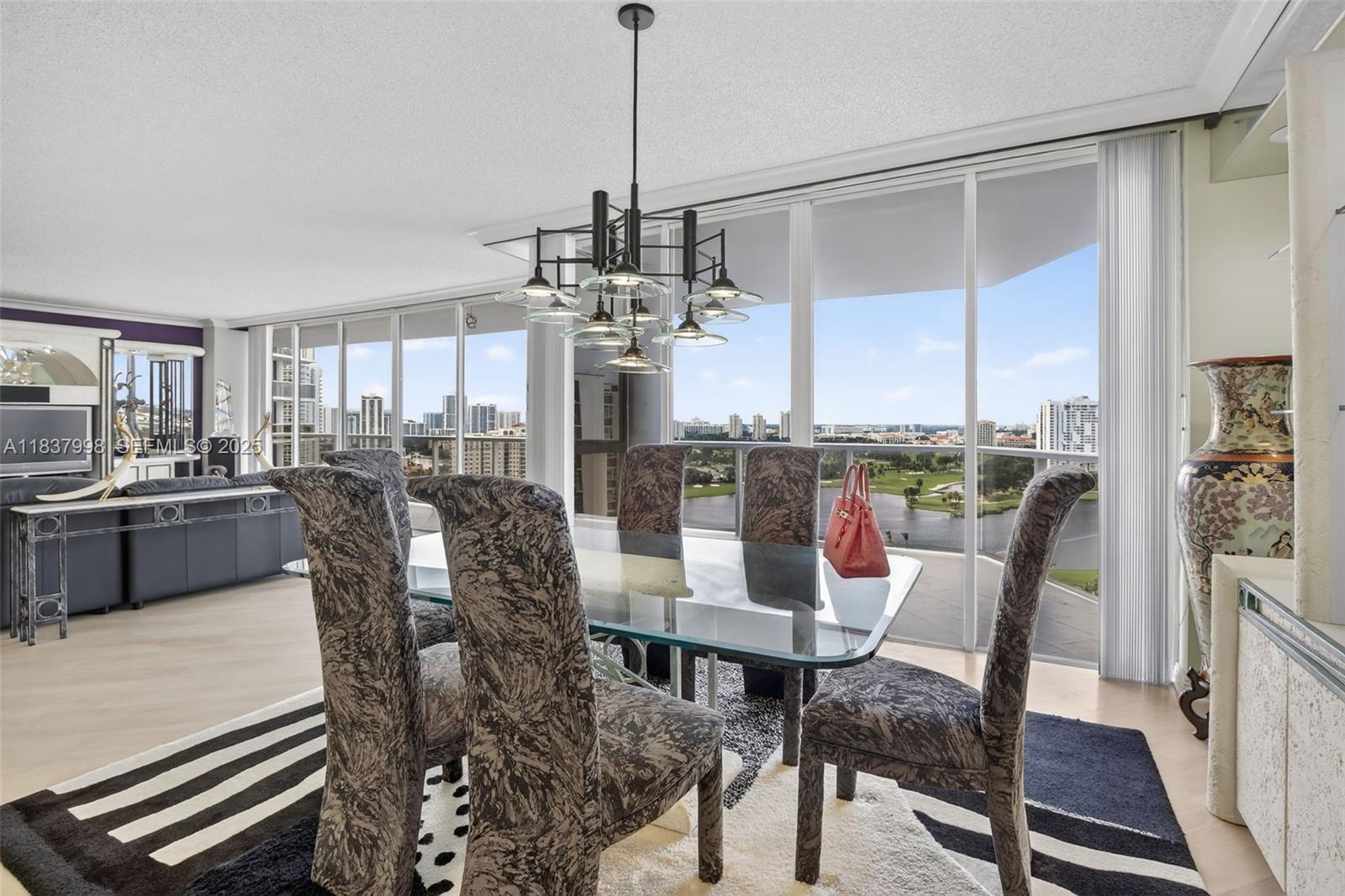 20281 E Country Club Dr #1801, Aventura FL 33180