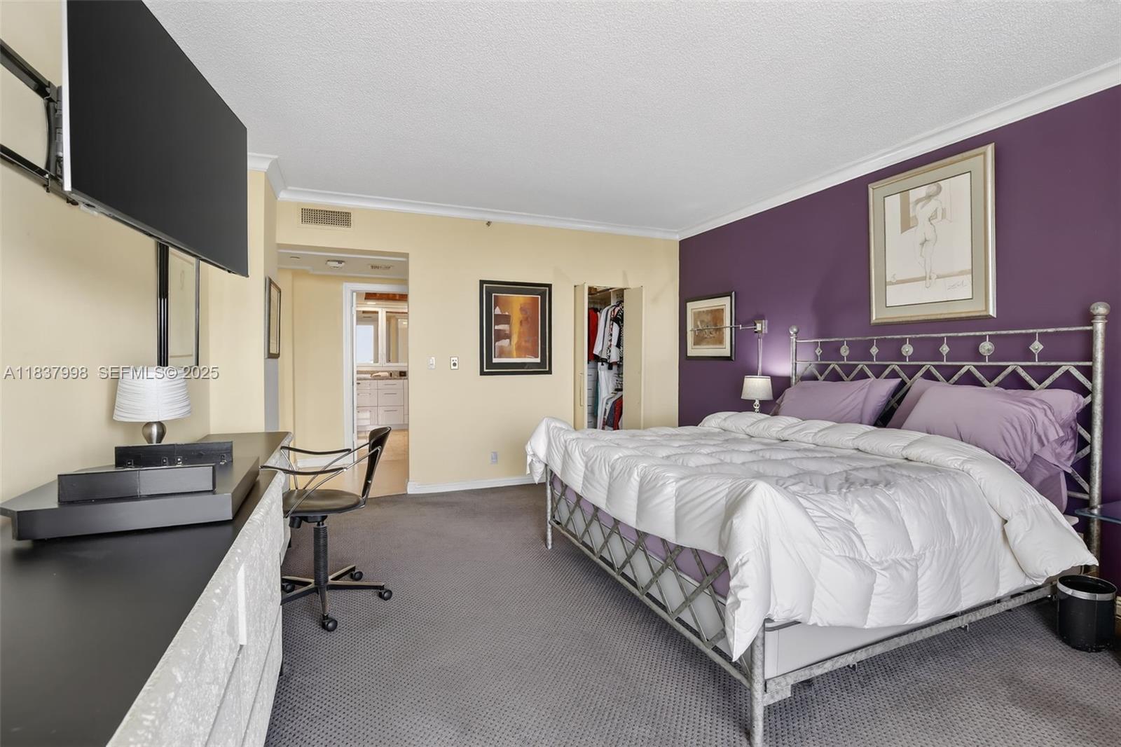 20281 E Country Club Dr #1801, Aventura FL 33180