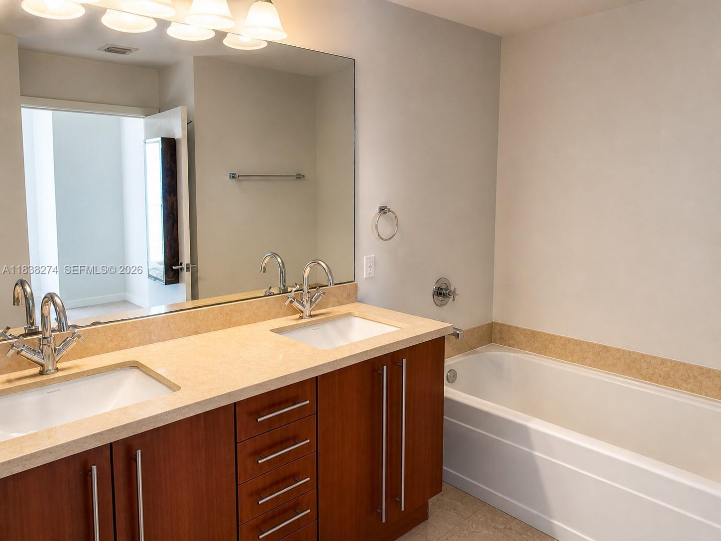 1111 SW 1st Ave #2823-N, Miami FL 33130