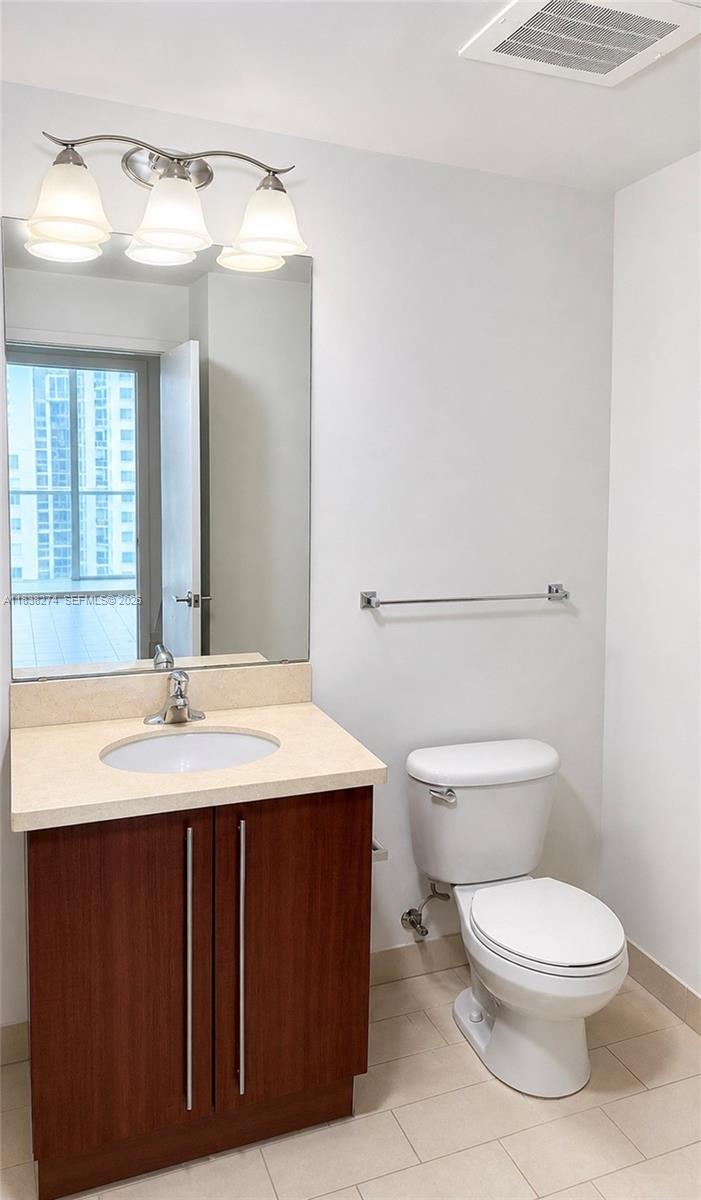1111 SW 1st Ave #2823-N, Miami FL 33130