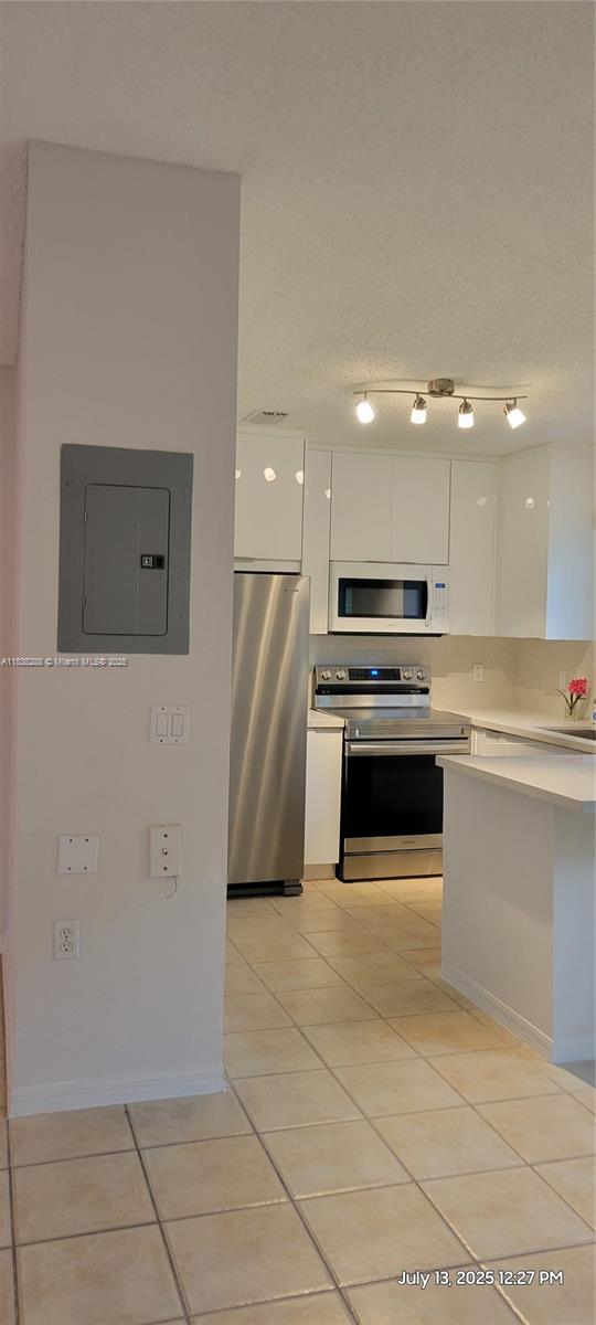 2125 NW 77th Way #201, Pembroke Pines FL 33024