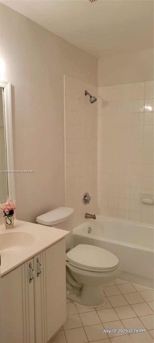 2125 NW 77th Way #201, Pembroke Pines FL 33024