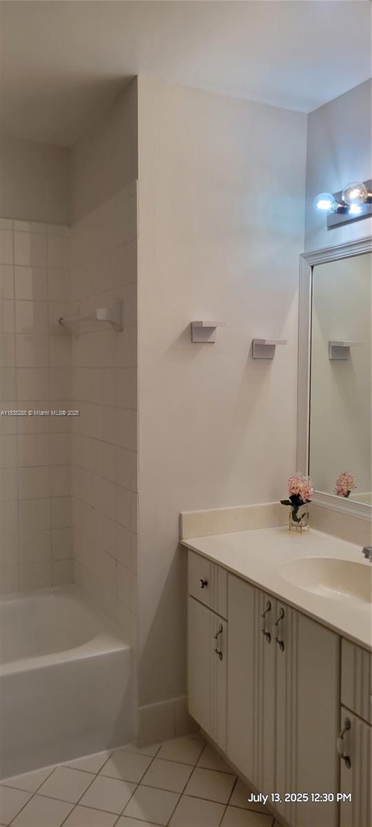 2125 NW 77th Way #201, Pembroke Pines FL 33024
