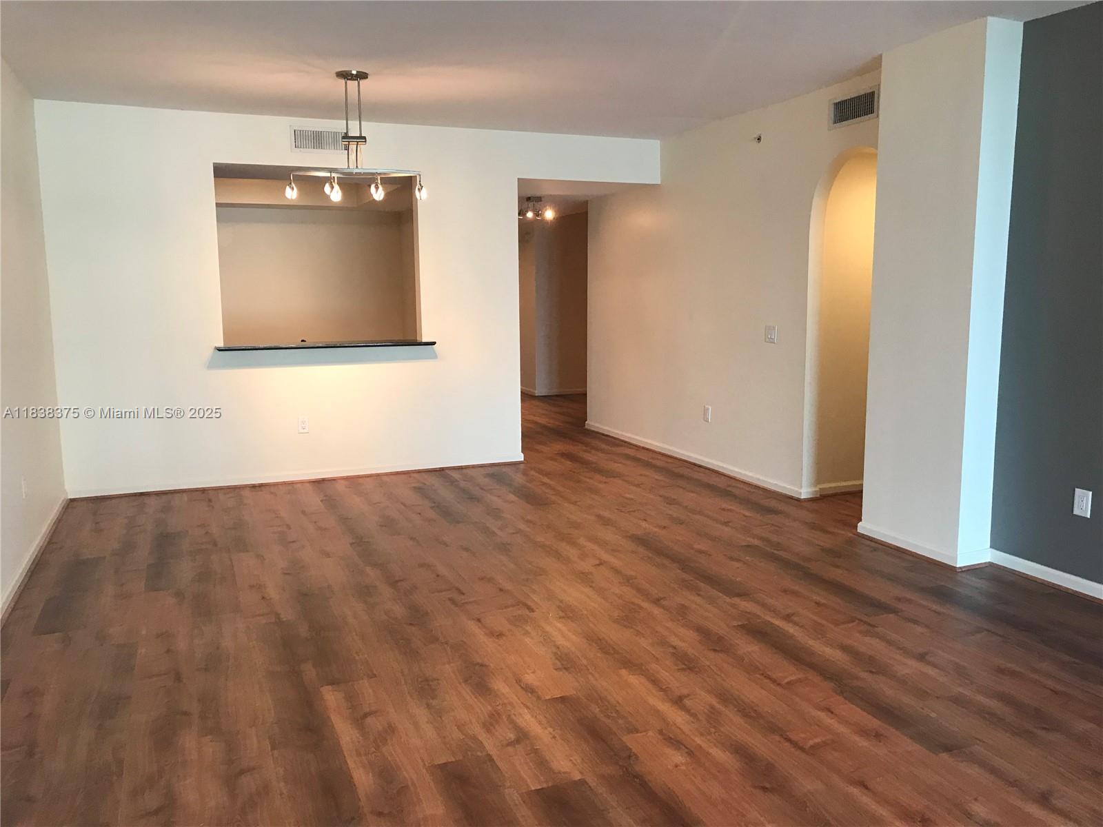 3340 NE 190th St #109, Aventura FL 33180