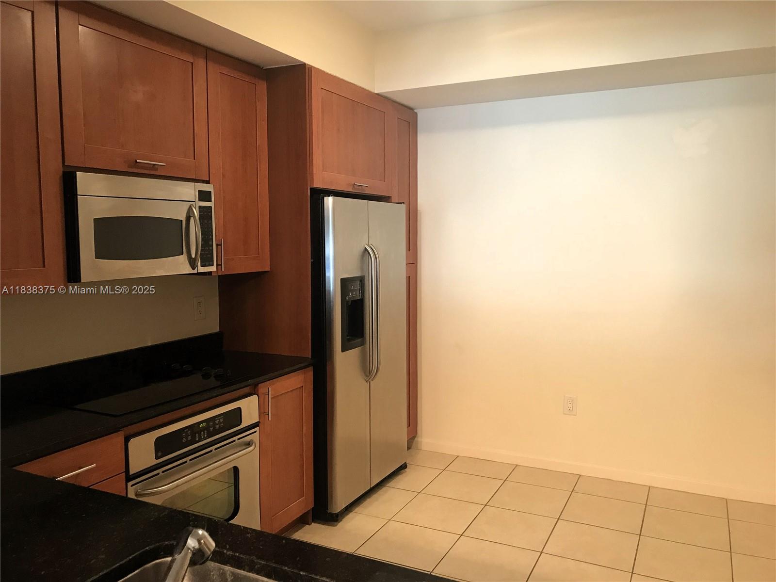 3340 NE 190th St #109, Aventura FL 33180