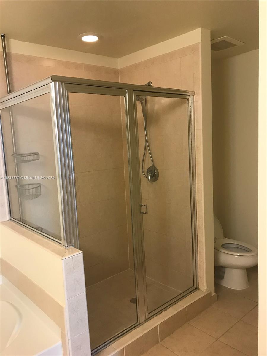 3340 NE 190th St #109, Aventura FL 33180