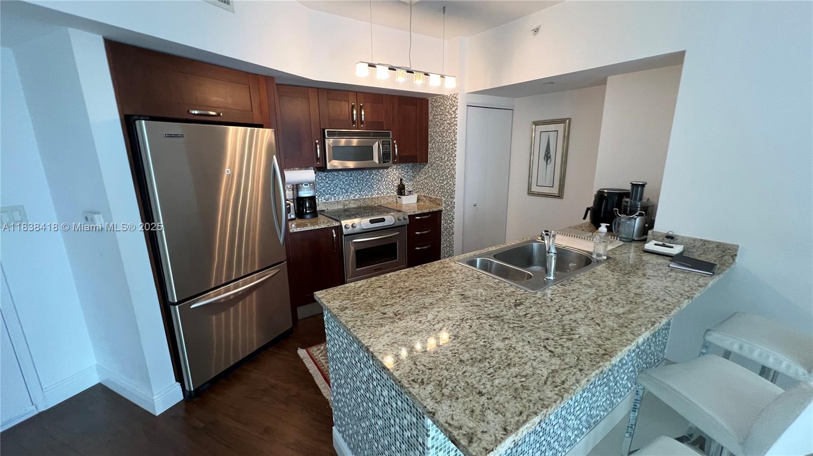 19900 E Country Club Dr #1014, Aventura FL 33180