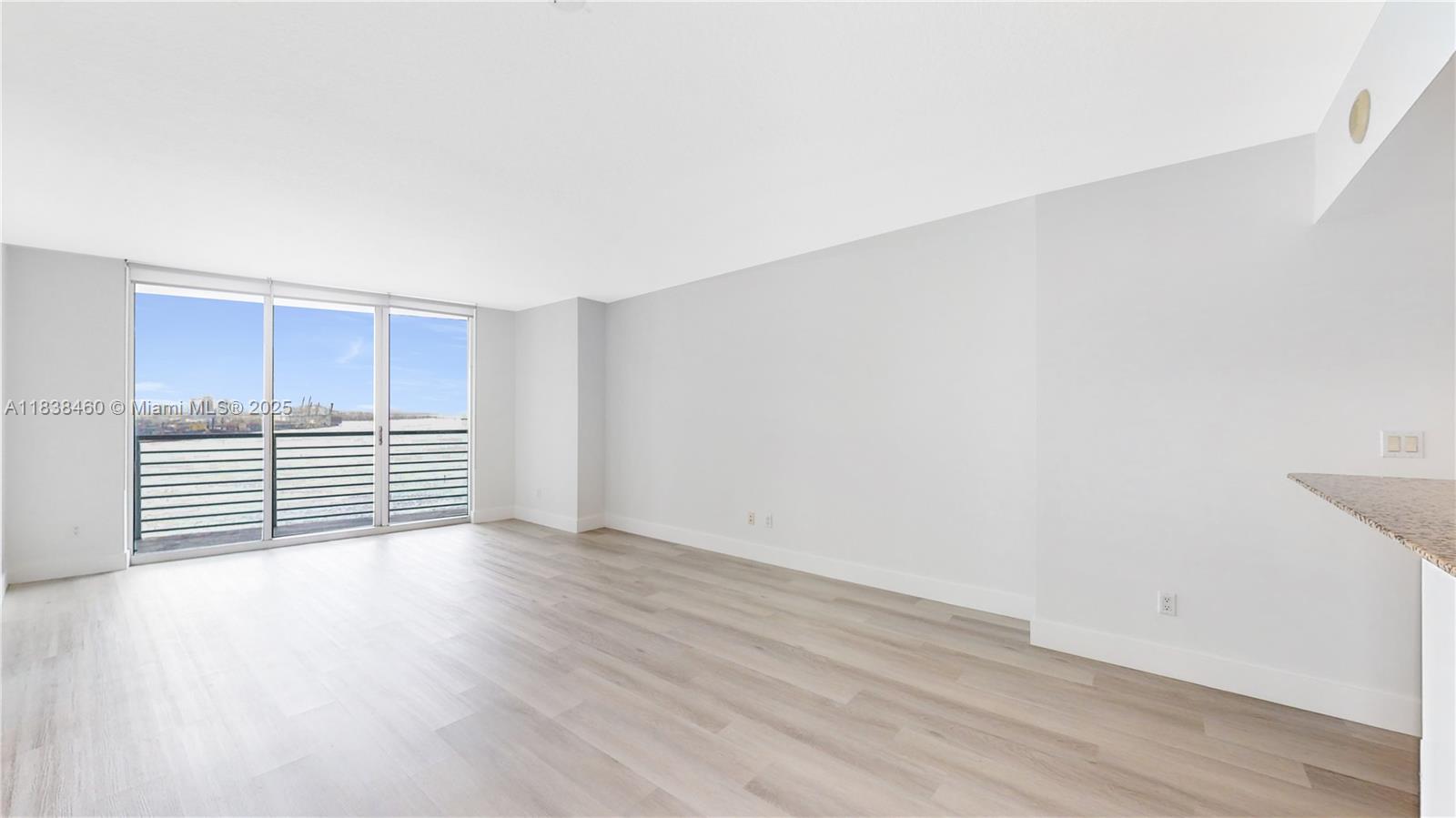 325 S Biscayne Blvd #2226, Miami FL 33131