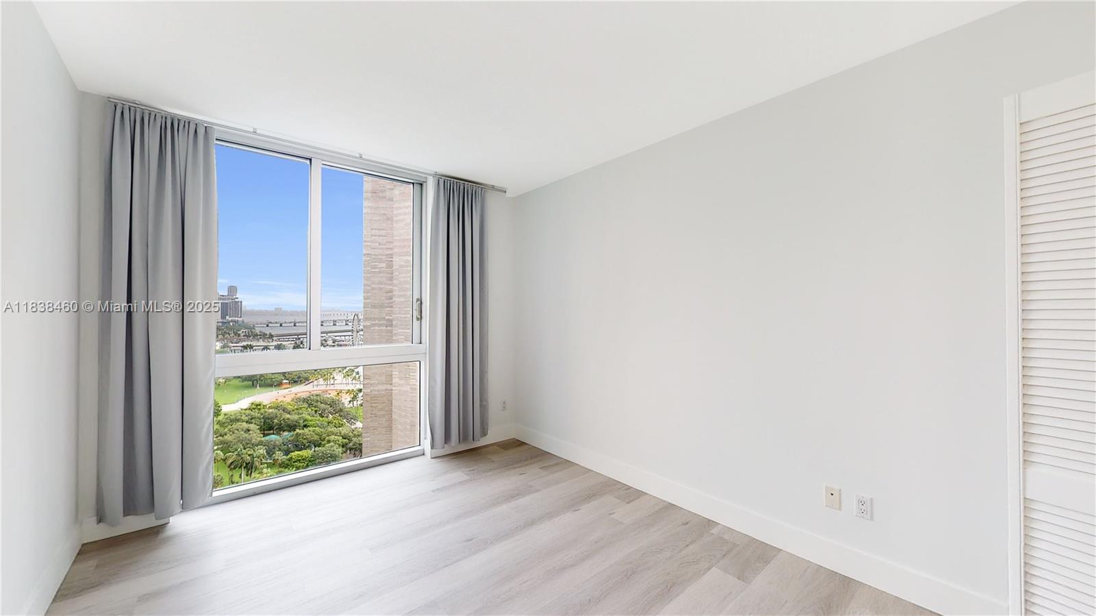 325 S Biscayne Blvd #2226, Miami FL 33131