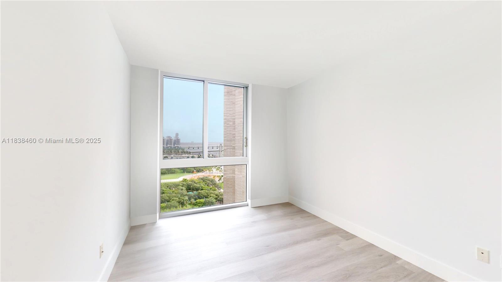 325 S Biscayne Blvd #2226, Miami FL 33131