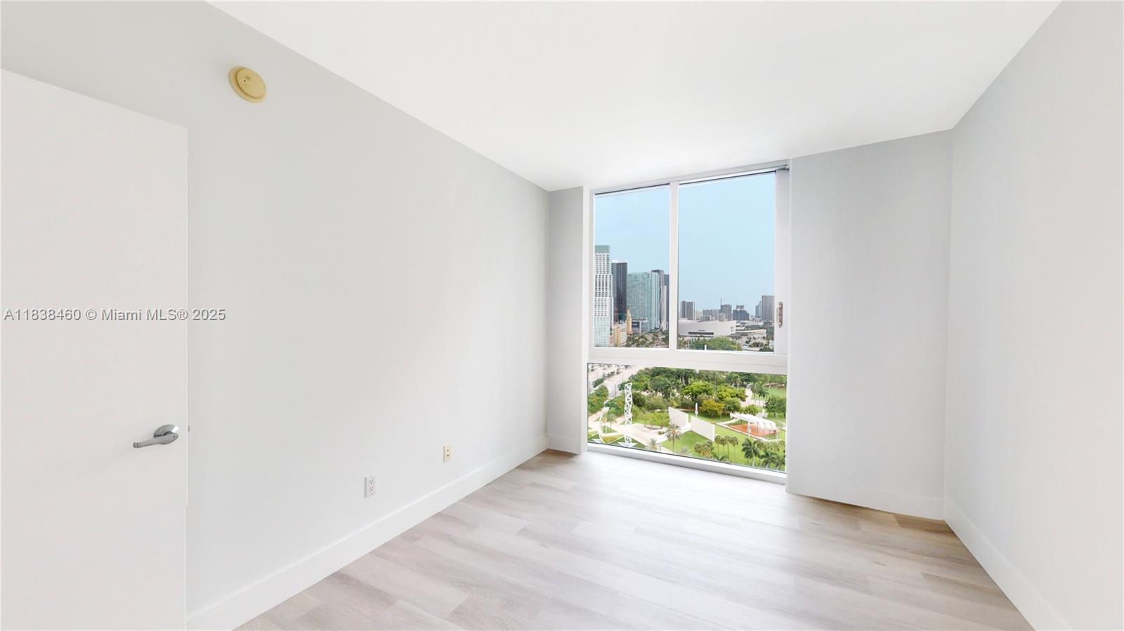325 S Biscayne Blvd #2226, Miami FL 33131