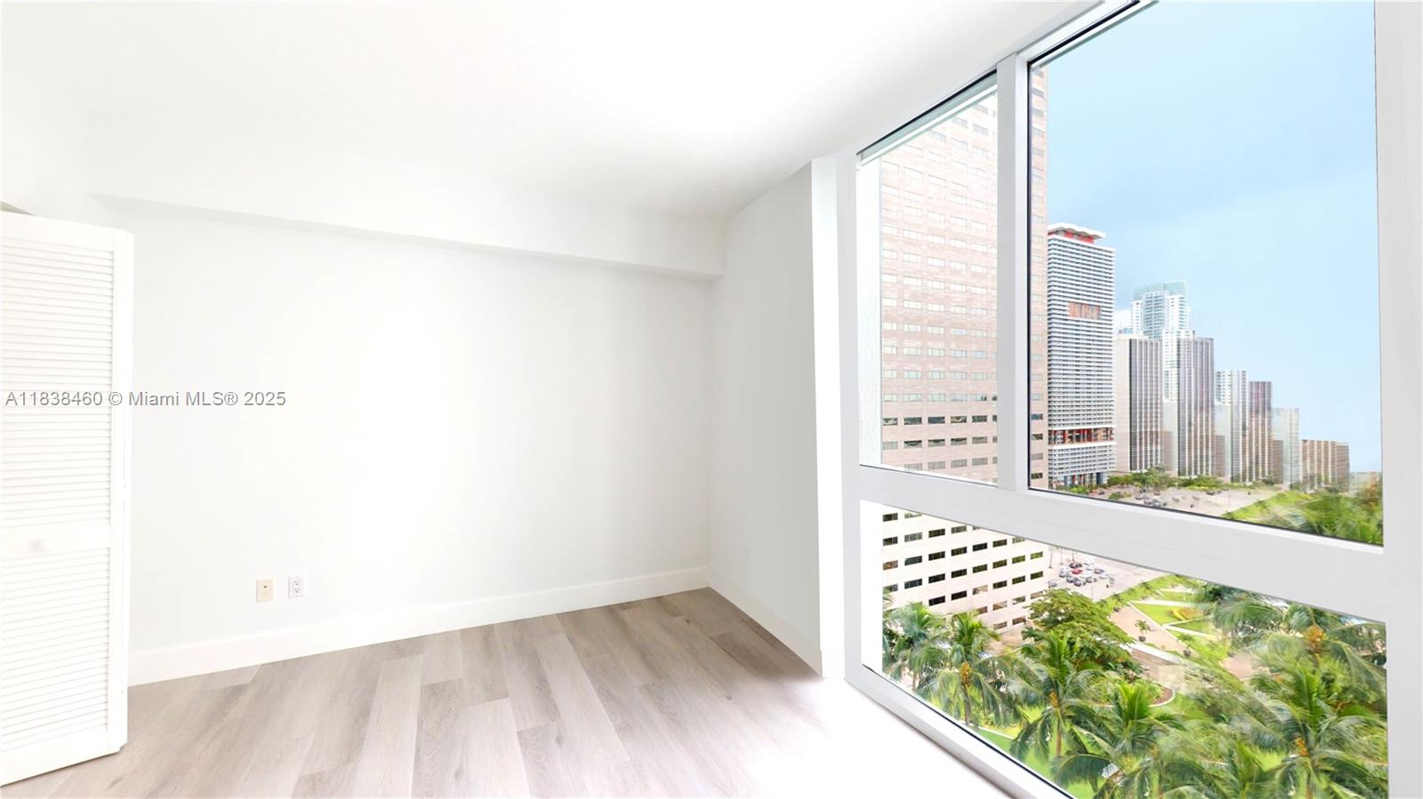 325 S Biscayne Blvd #2226, Miami FL 33131