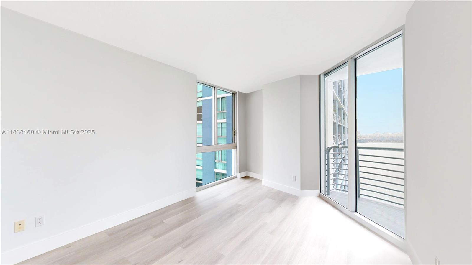 325 S Biscayne Blvd #2226, Miami FL 33131