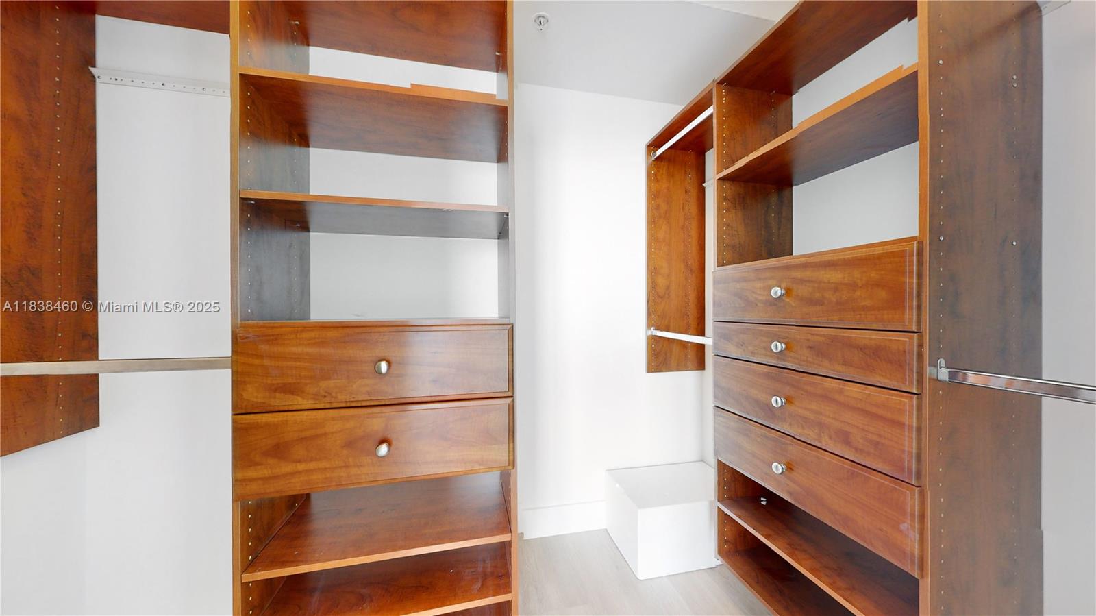 325 S Biscayne Blvd #2226, Miami FL 33131