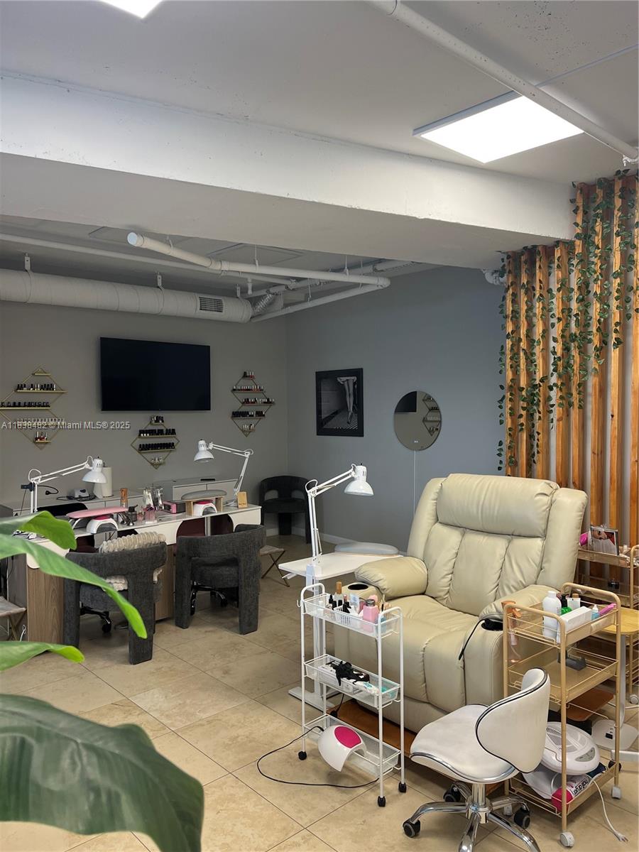 3250 NE 1st Ave #303, Miami FL 33137