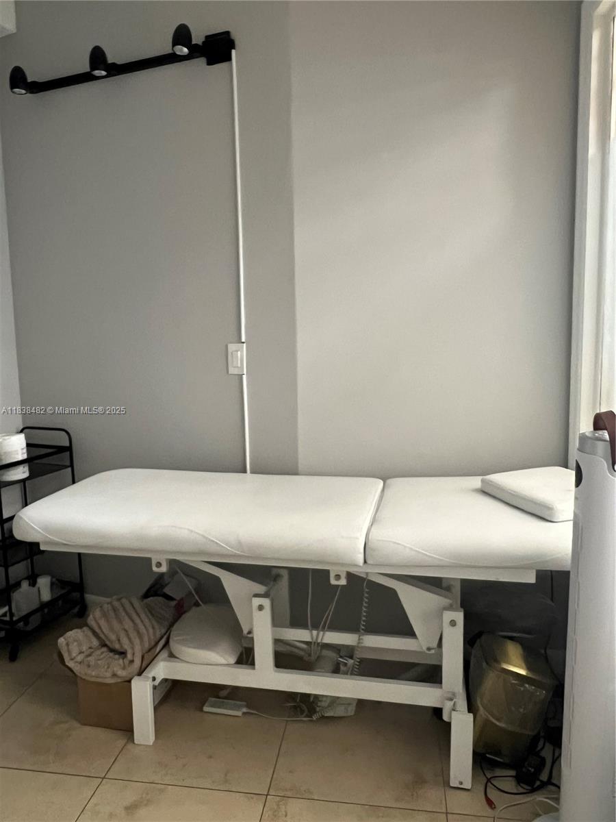 3250 NE 1st Ave #303, Miami FL 33137