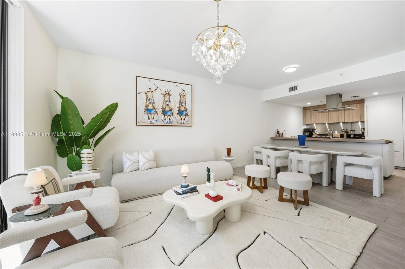 1000 Brickell Plz #2805, Miami FL 33131