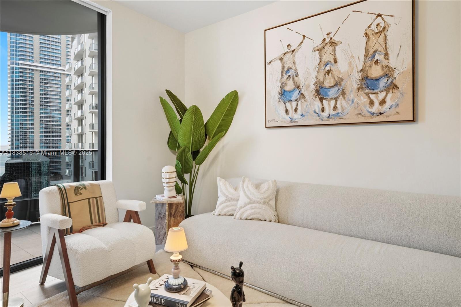 1000 Brickell Plz #2805, Miami FL 33131