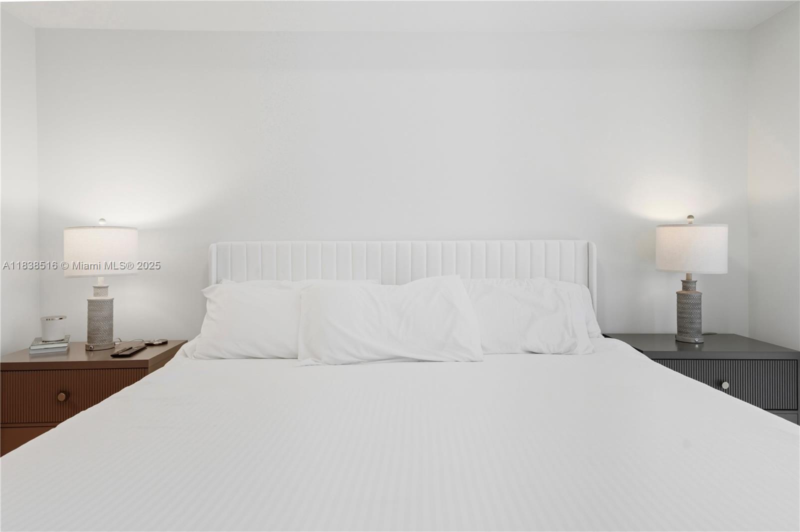 1000 Brickell Plz #2805, Miami FL 33131